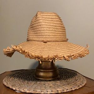 HAT -straw hat with formable rim